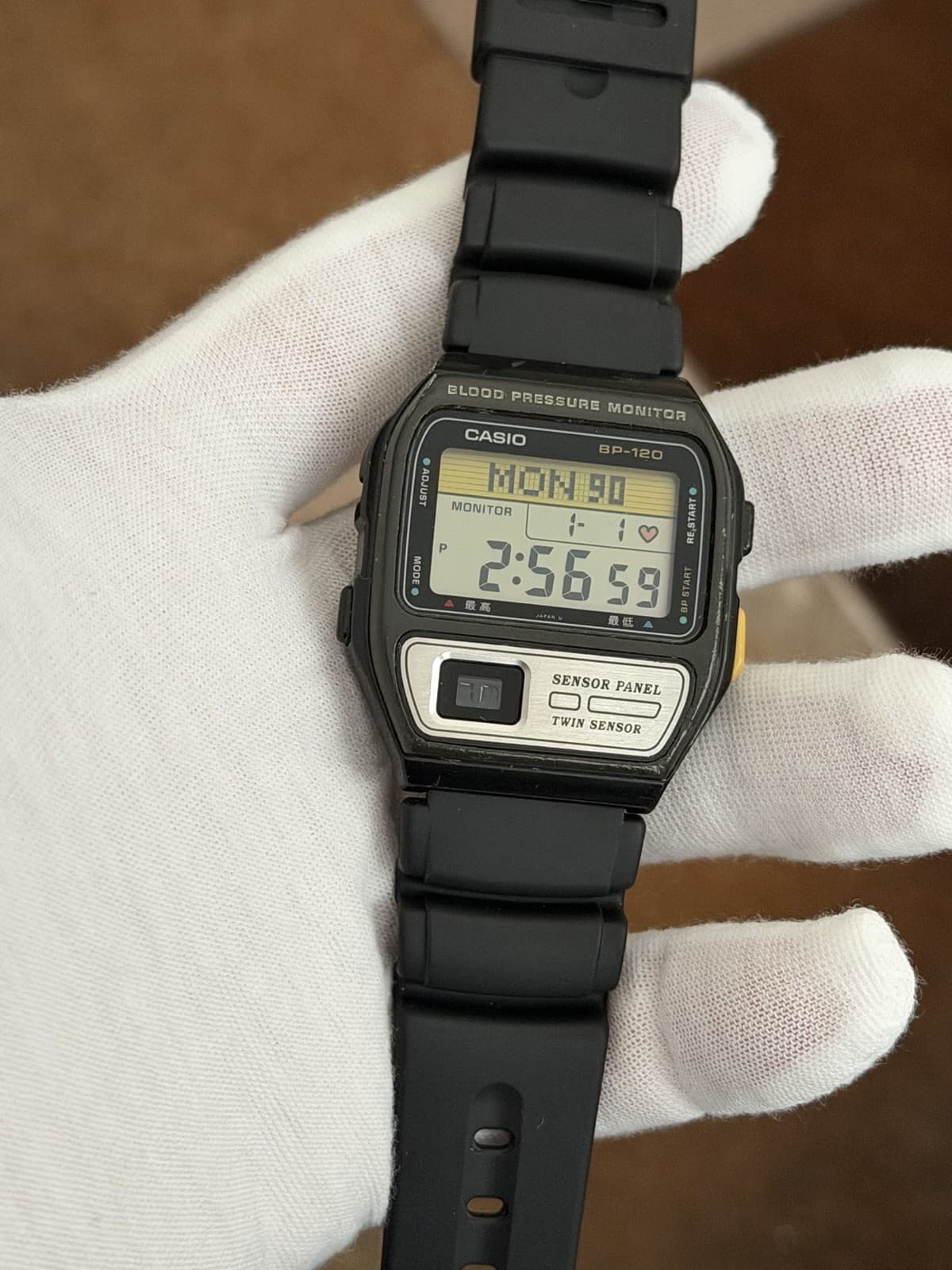 Rare Vintage Casio Blood Pressure Monitor BP-120 Men’s Digital Sports Watch JDM - Image 1