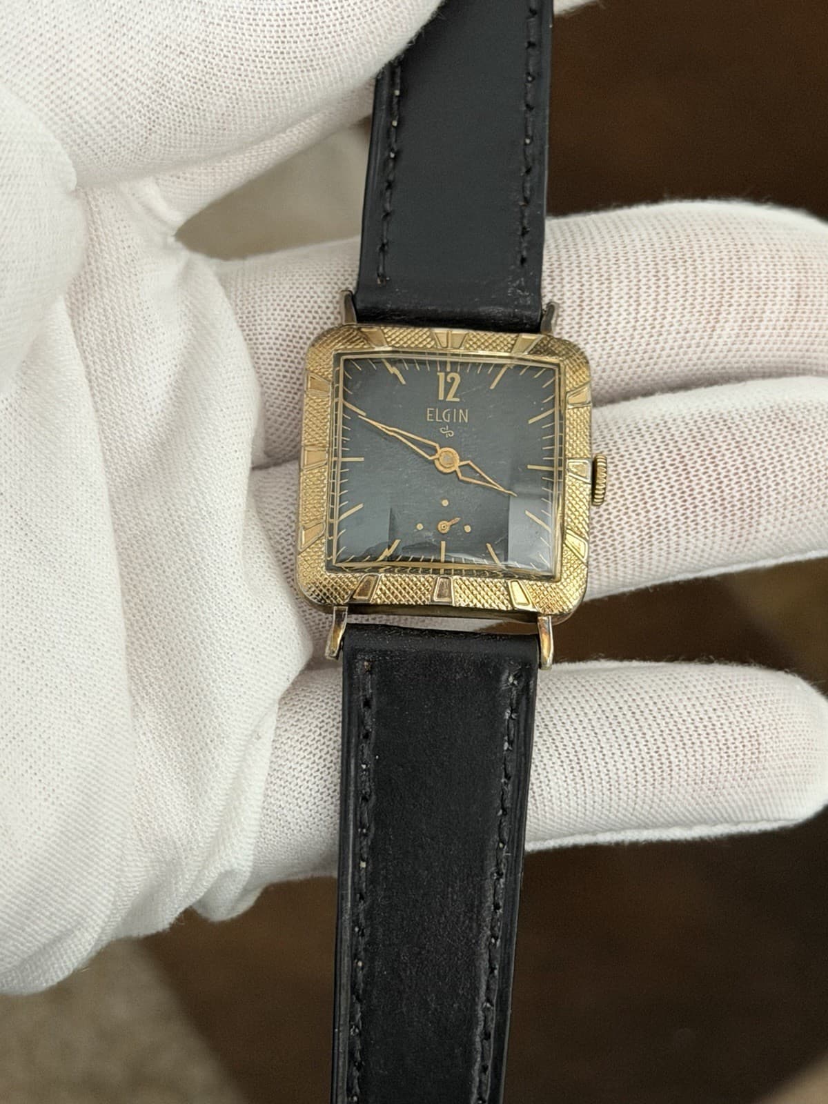 Vintage Elgin Huron 9501 Men’s 17J Fancy Classic Manual Wind Dress Watch 1950s