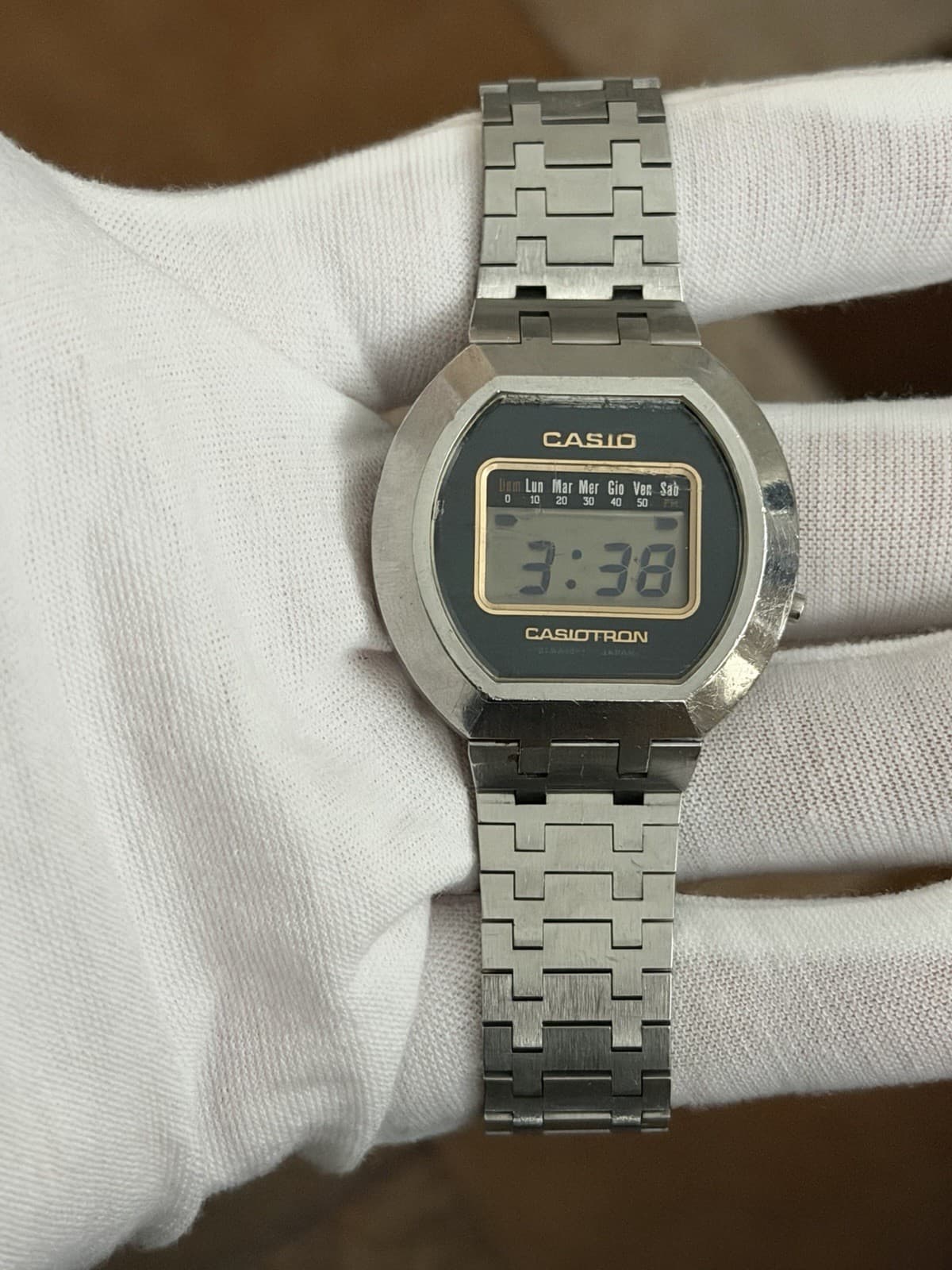 Rare Vintage Casio Casiotron 0-11 Men’s Italian Calendar Digital Watch JDM 1970s - Image 1