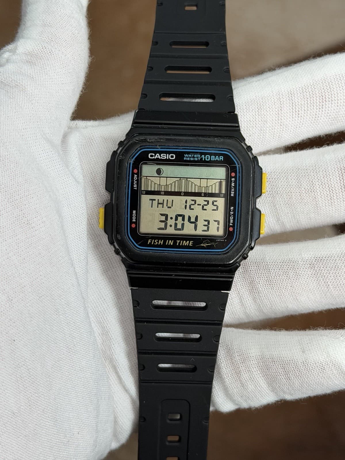 Rare Vintage Casio Fish In Time FT-100W Men’s Digital Sports Watch JDM 1980s - Image 1