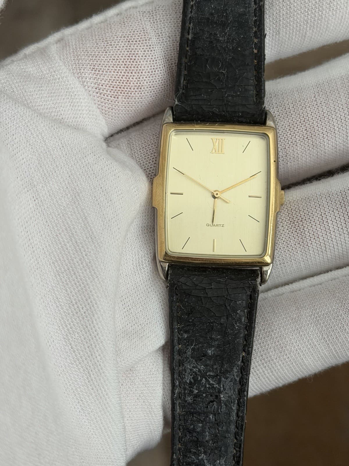 Vintage Japanese Men’s Classic Quartz Dress Watch JDM 1990s