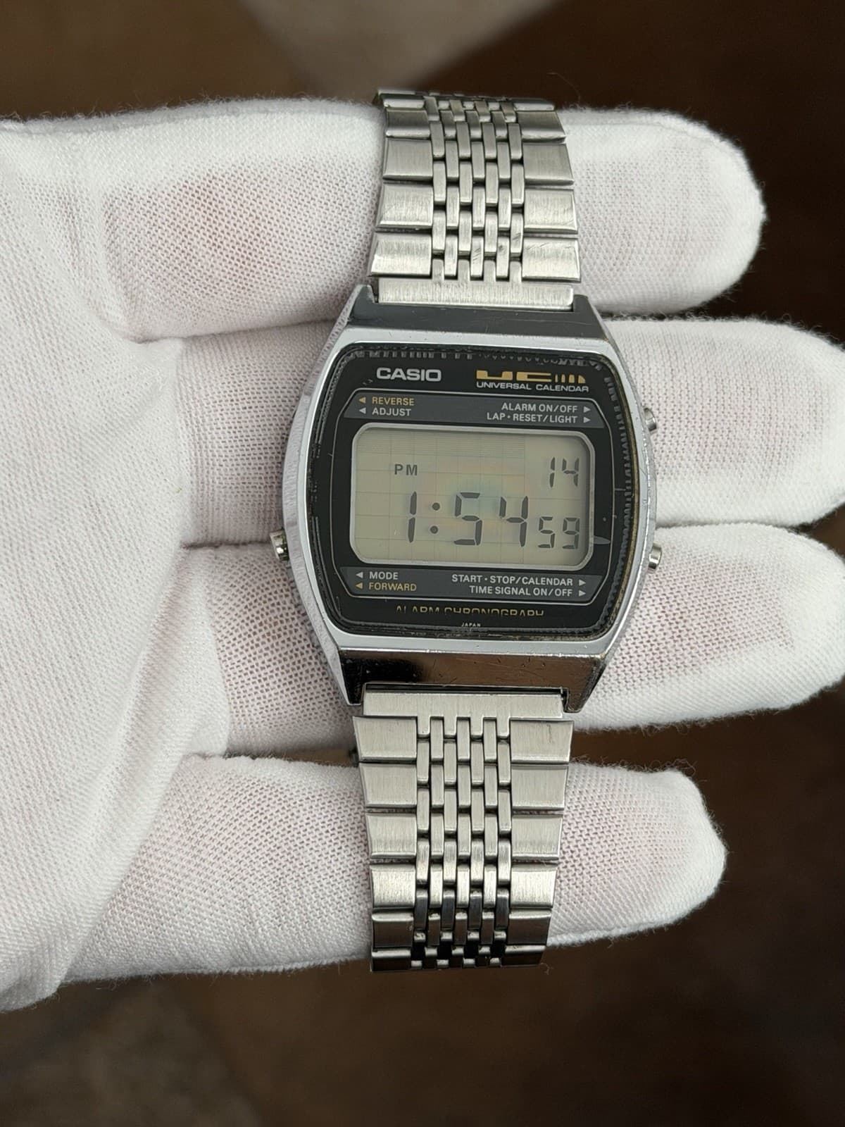 Vintage Casio Universal Calendar 79QS-39 Men’s Digital Sports Watch JDM 1970s - Image 1
