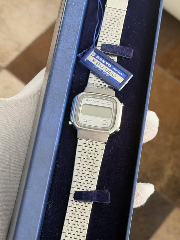 Rare Vintage Sanyo Quartz Chronograph Men’s Digital Sports Watch 351-10S JDM 70s