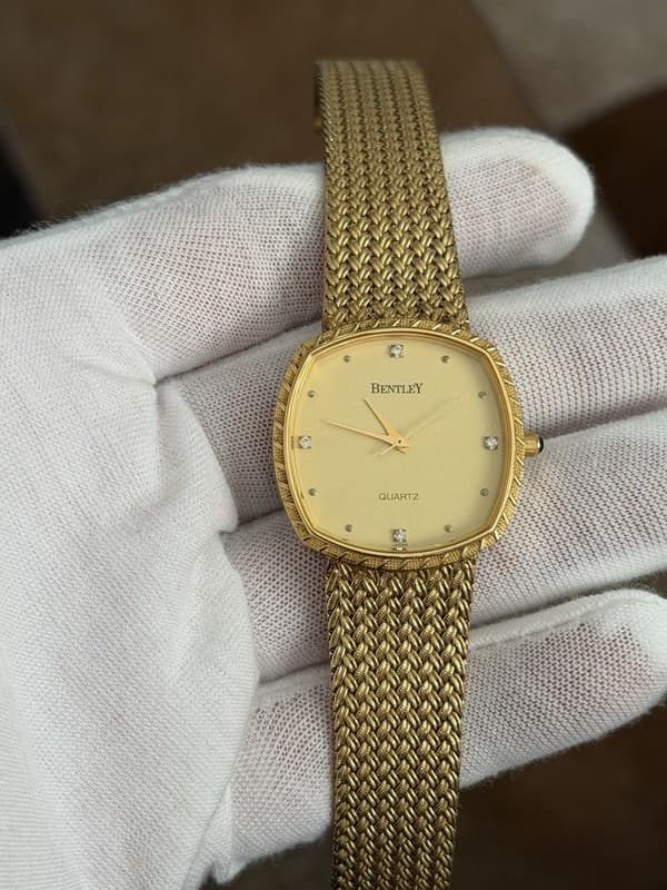 Rare Vintage Bentley Men’s Gold Plated Classic Quartz Dress Watch JDM 1980s