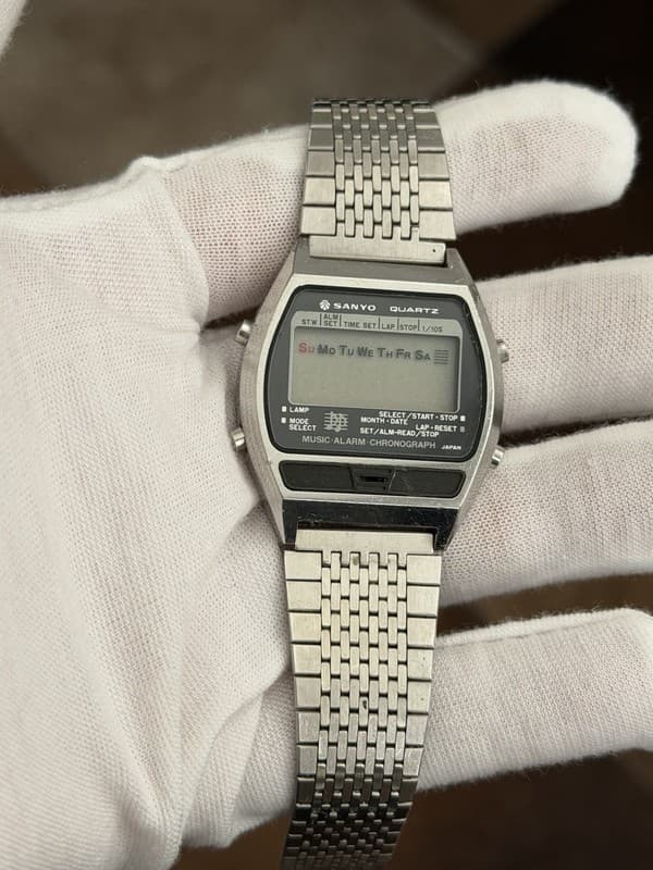 Rare Vintage Sanyo Music Alarm Chronograph 384-31S Digital Sports Watch JDM 70s