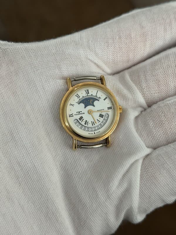 Rare Vintage Technos Moon Phase Calendar Swiss Quartz Ladies Dress Watch JDM 80s