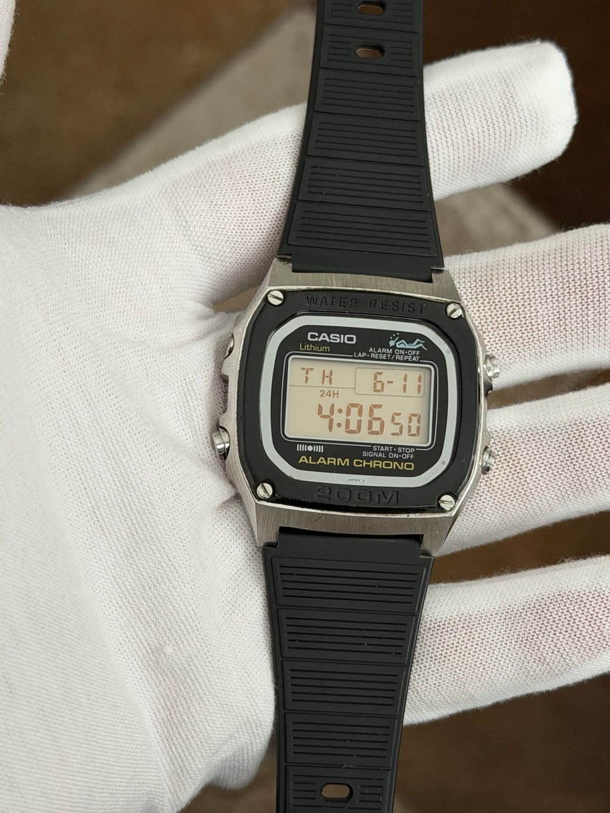 Rare Vintage Casio Swimmer DW-1000 Men’s Digital Sports Watch JDM 1980s