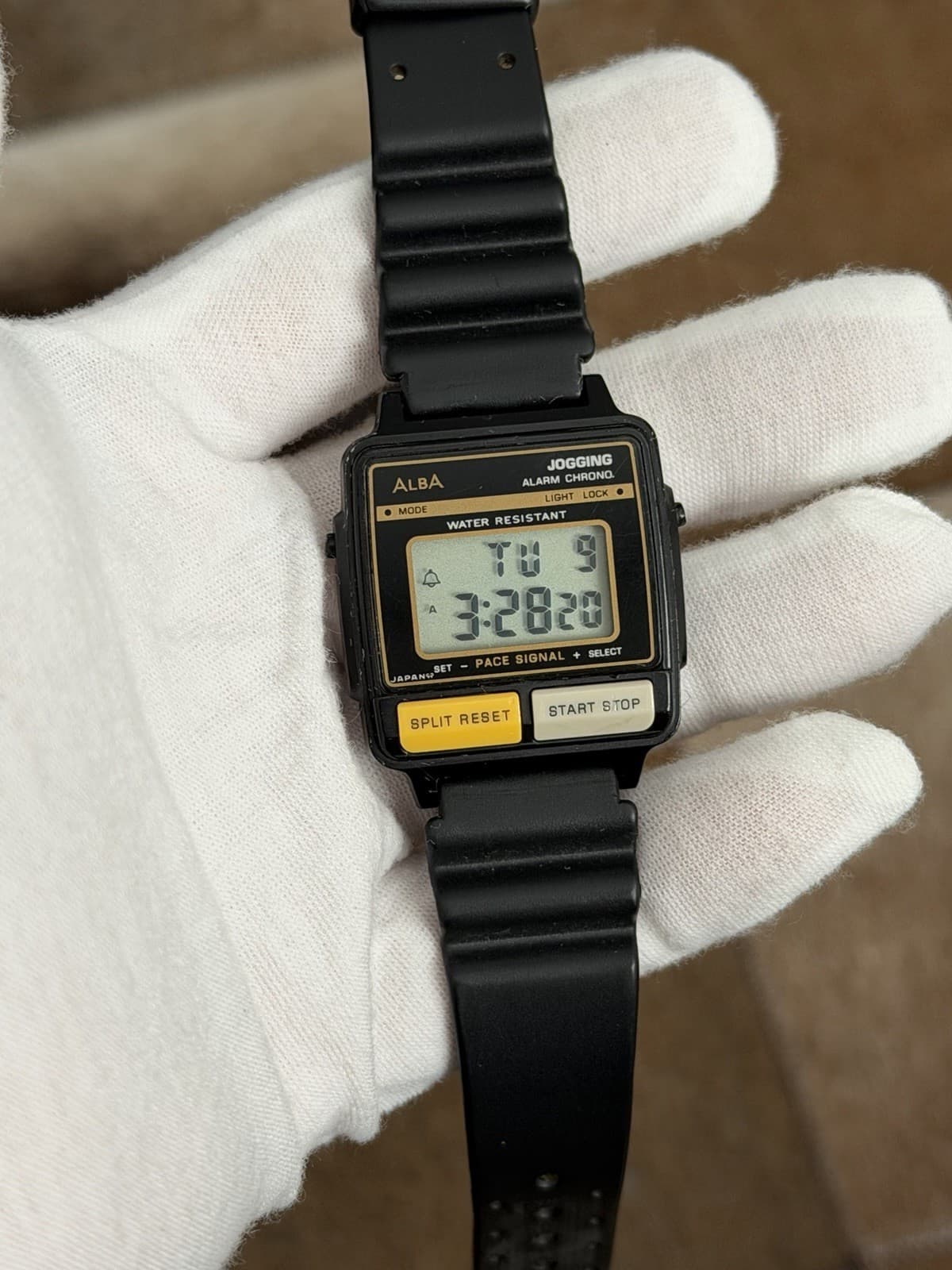 Rare Vintage Alba Jogging Alarm Chrono W304-4010 Men’s Digital Sports Watch JDM