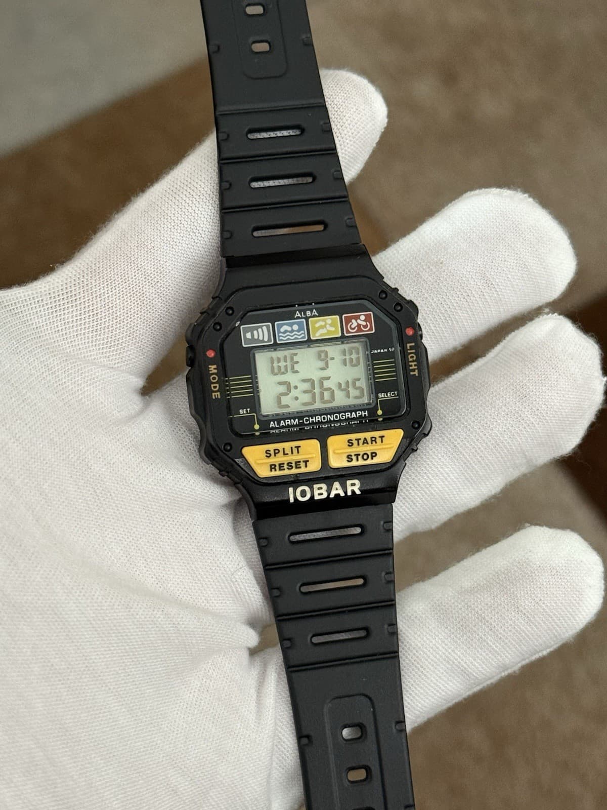 Rare Vintage Alba W329-4000 Men’s Digital Alarm Chronograph Sports Watch JDM 80s